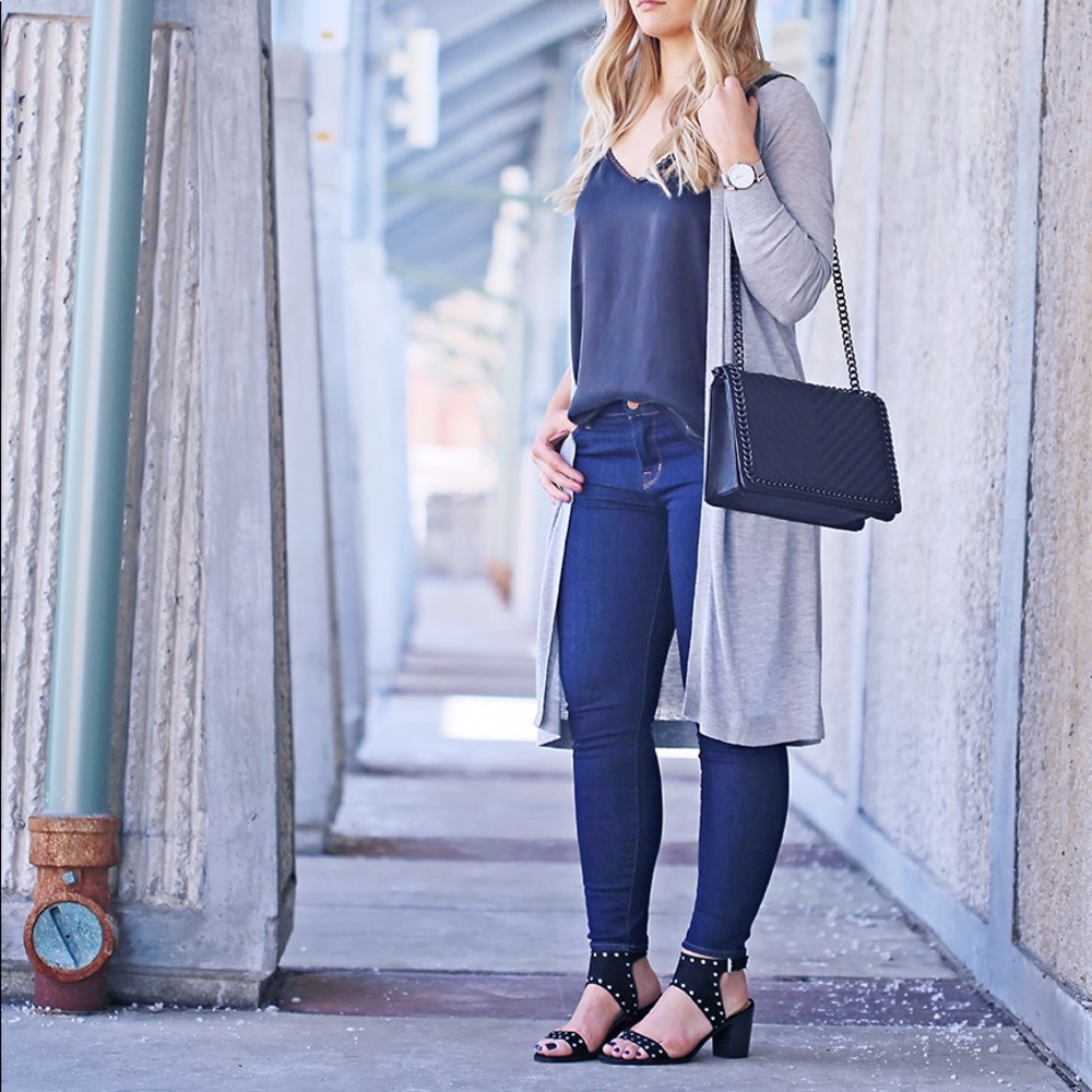 Quilted shoulder bag